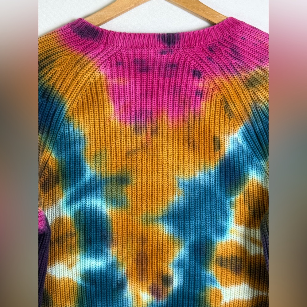 Young Fabulous & Broke (YFB) Women’s Tie Dye Oversize Cropped Sweater Sz XS - Picture 10 of 10